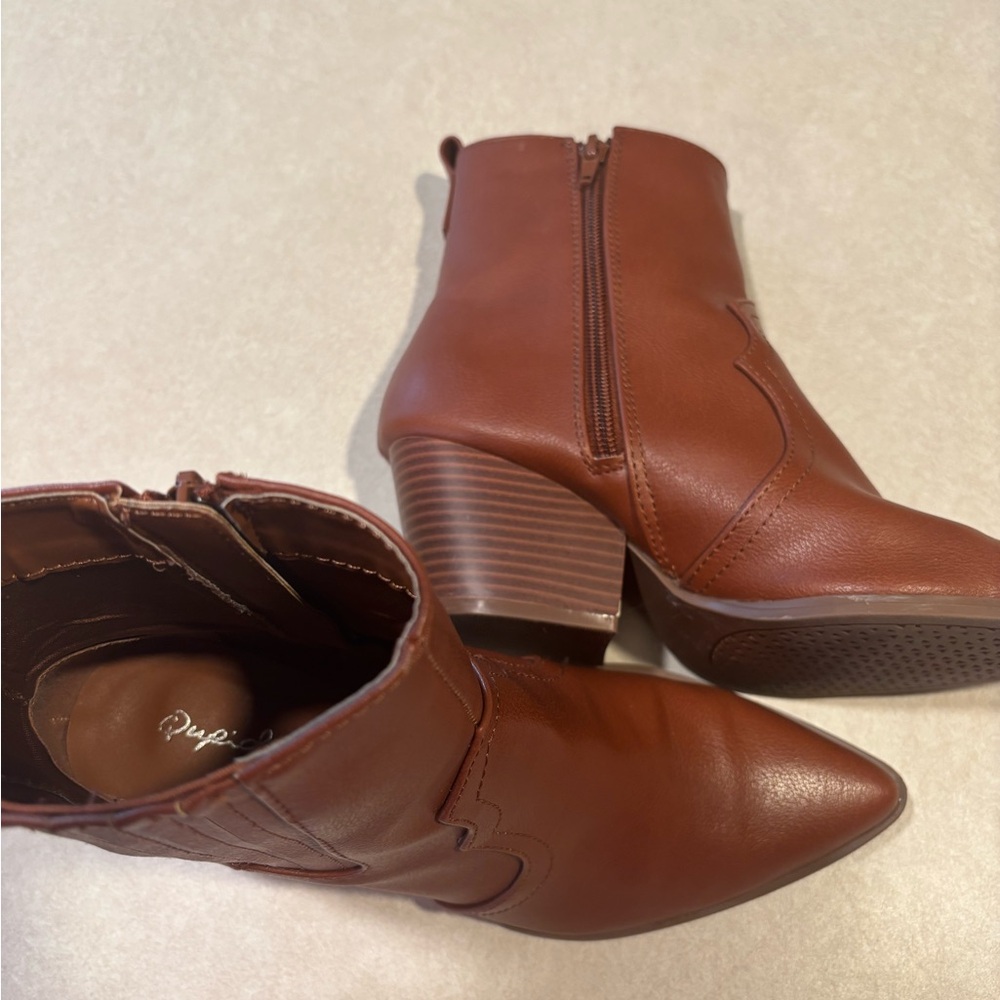 Qupid Brown Ankle Boots New